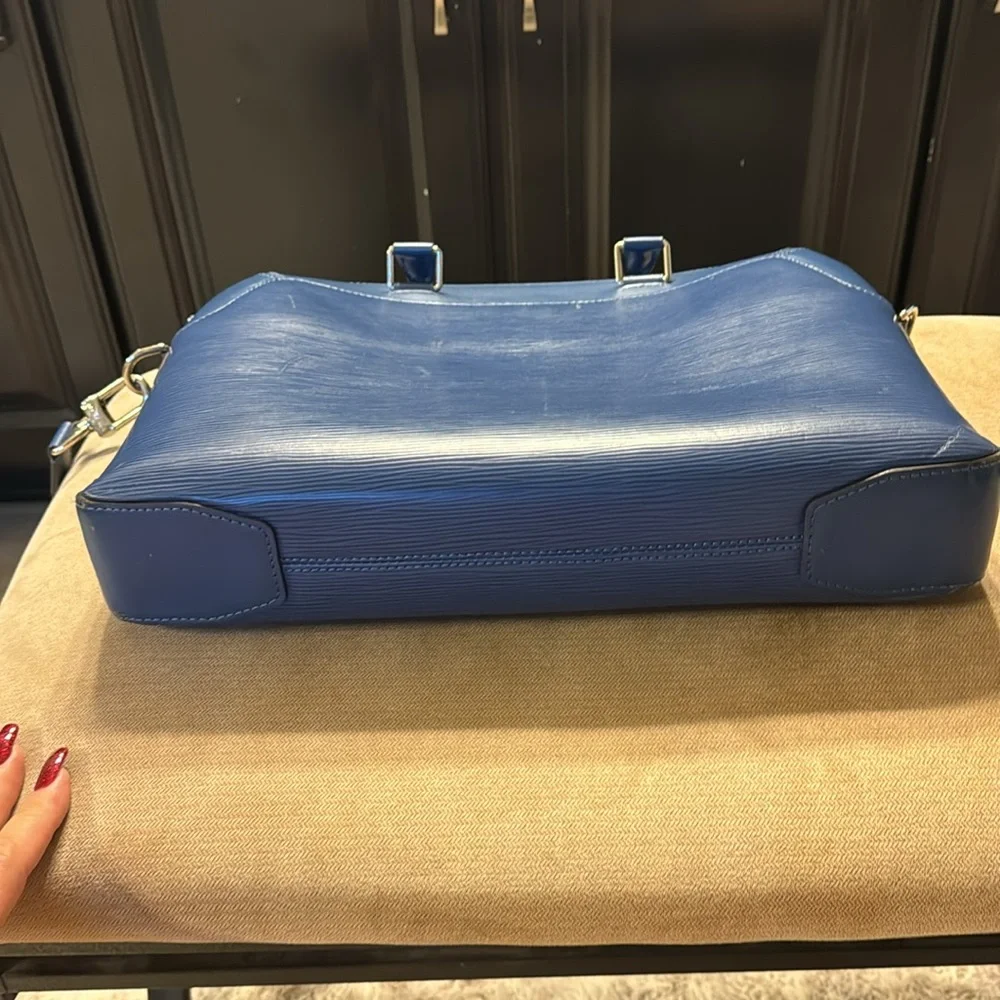 Louis Vuitton Toledo Blue Epi Oliver